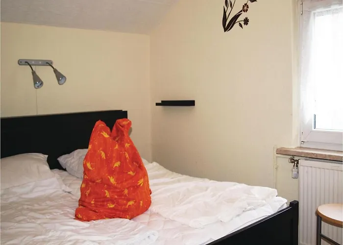 Two-bedroom In Neue Muhle